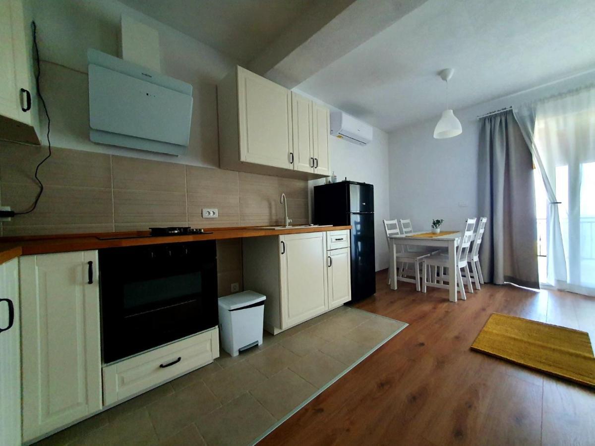 Apartmani M&S Sveta Nedelja  Zewnętrze zdjęcie